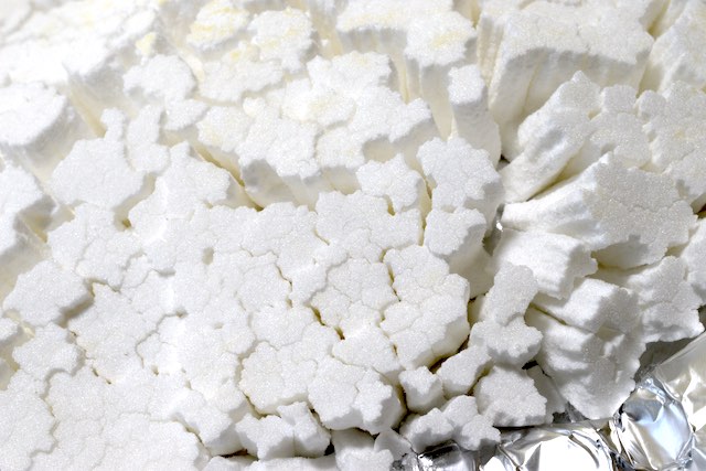 【実験】片栗粉でつくる柱状節理。玄武岩マグマの地形をキッチンで。