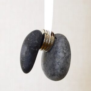 石で楽器を作ってみよう：石琴（リソフォン）の作り方