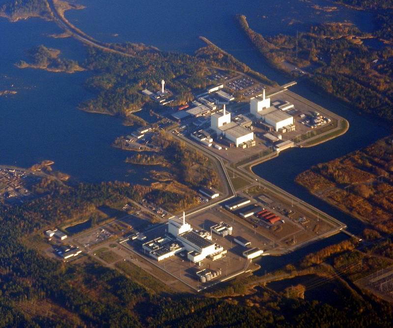 スウェーデンの地層処分場建設予定地、フォルスマルク。写真の建物は原子力発電所。