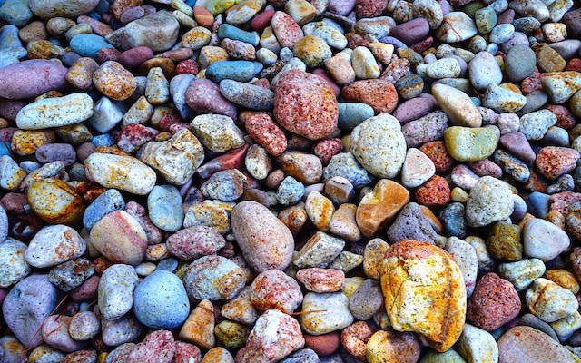 石ってそもそも何？　岩石と鉱物の基礎知識