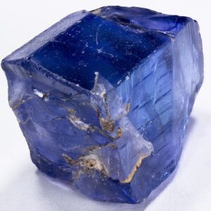 「生まれた場所で差別しないで」タンザニア産の灰簾石だけ宝石扱い