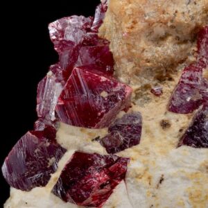 「きれいなバラには棘がある」水銀鉱物・辰砂の輝きはダイヤモンド並み